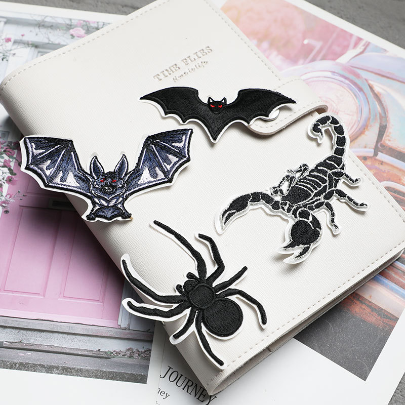 แผ่นปะติดเสื้อผ้าลายแมงมุม แมง - Velcro Sew On บทวิจารณ์และราคา