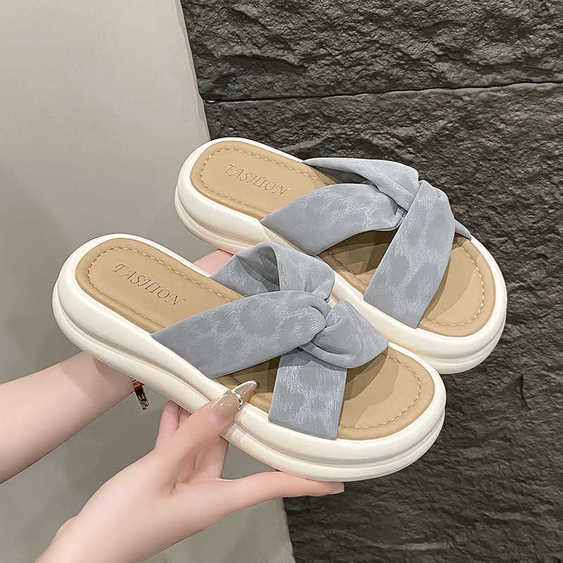 รองเท้าแตะฤดูร้อนที่ไม่ลื่น รอ - Sewing New บทวิจารณ์และราคา